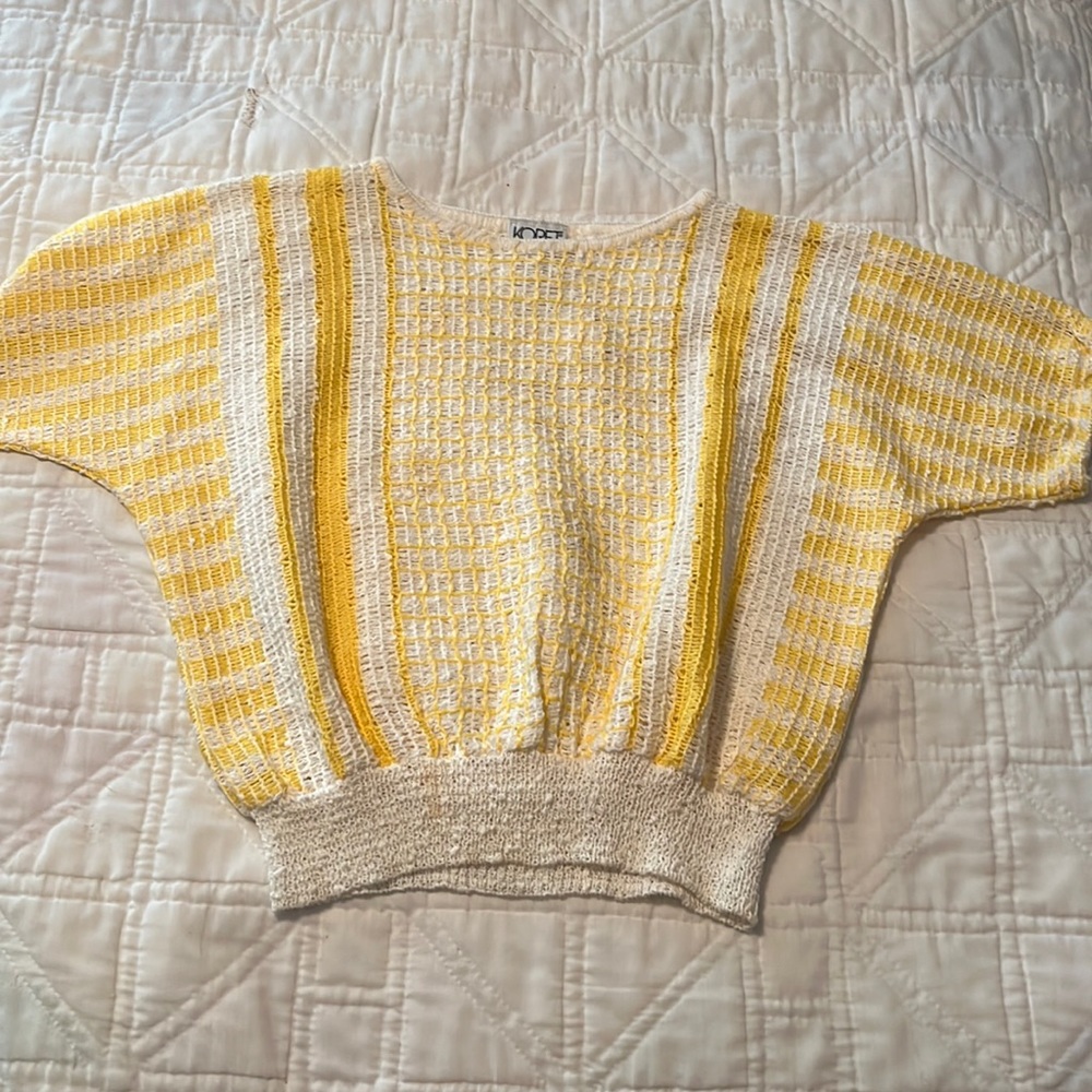 Vintage yellow and white top